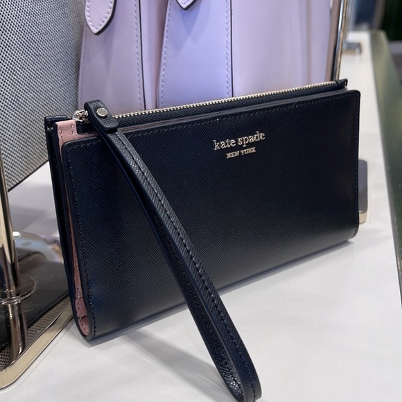 Kate Spade Spencer Continental Wristlet 
Black
NWT - Picture 15 of 16